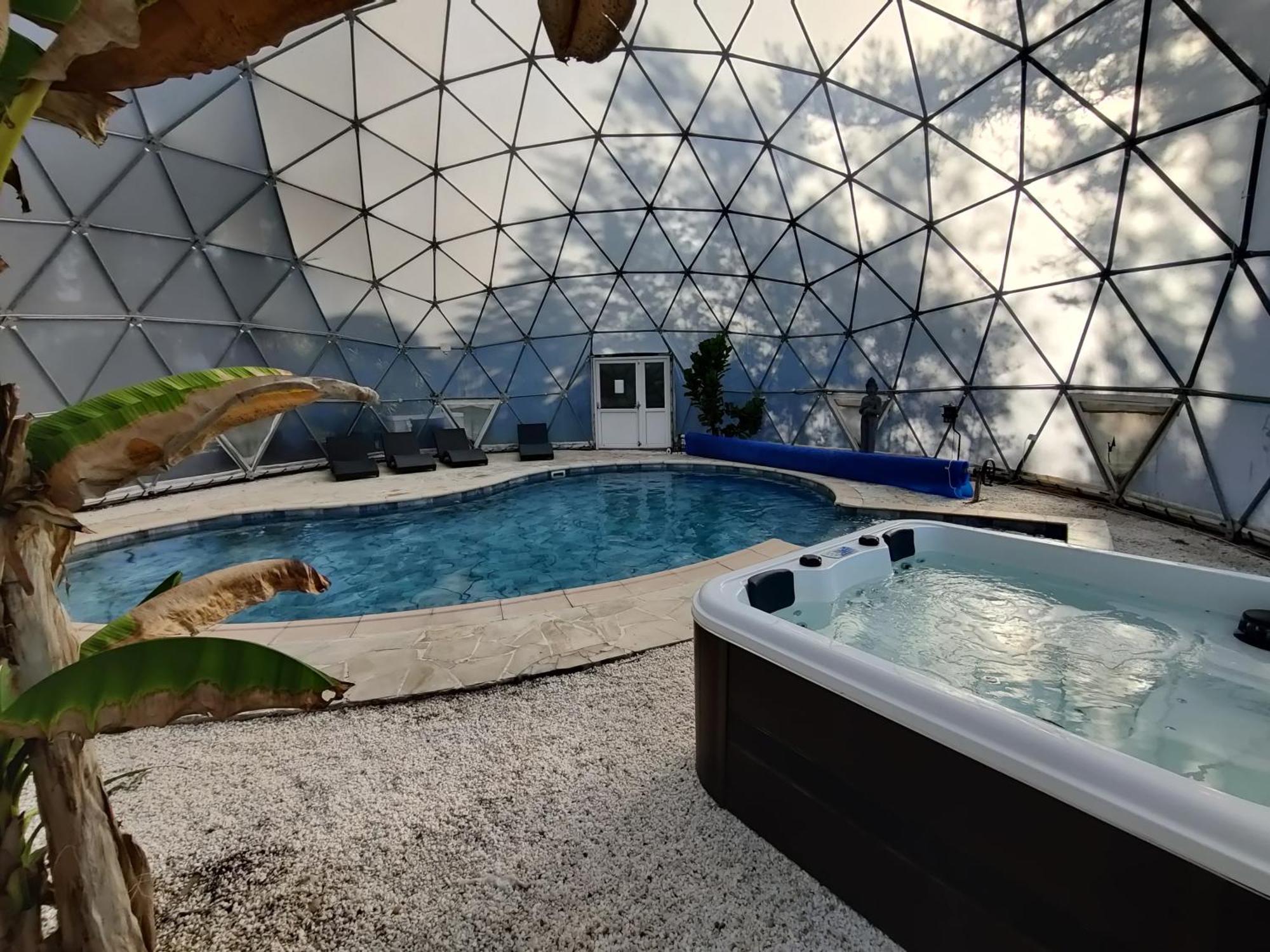 Mas Du Versadou, Dans Un Espace Naturel Protege, Piscine Couverte Chauffee Toute L'Annee, Spa Et Salle De Jeux Saint-Gilles  Exterior foto